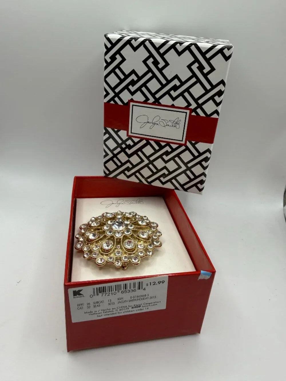 Vintage NIB Jaclyn Smith gold tone rhinestone brooch